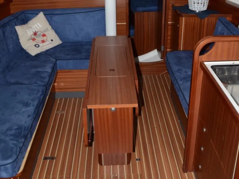 Delphia Delphia 37 charter bareboat or skippered in  Harstad