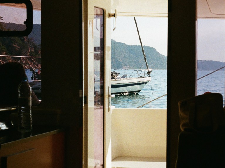 Charter a Leopard Leopard 44 in Masnou, El on Samboat