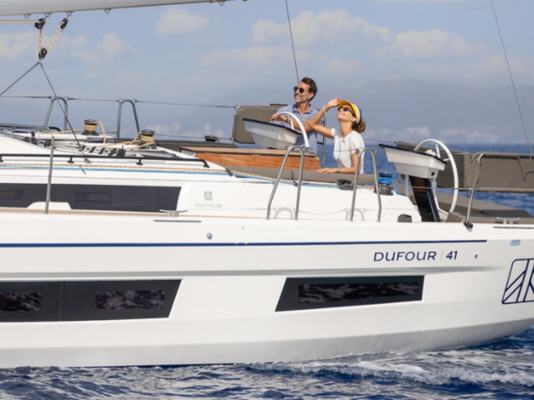 Hire a 74 DUFOUR 41 Arzon