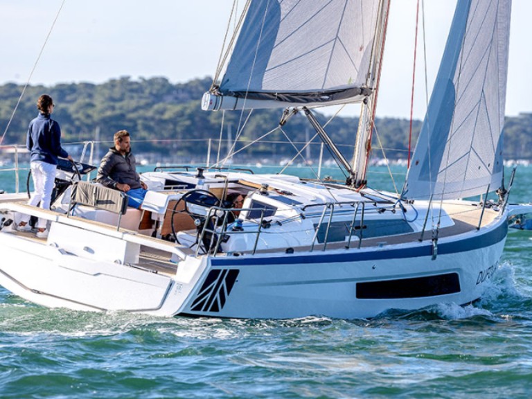 Hire Sailboat 74 with a boat licence