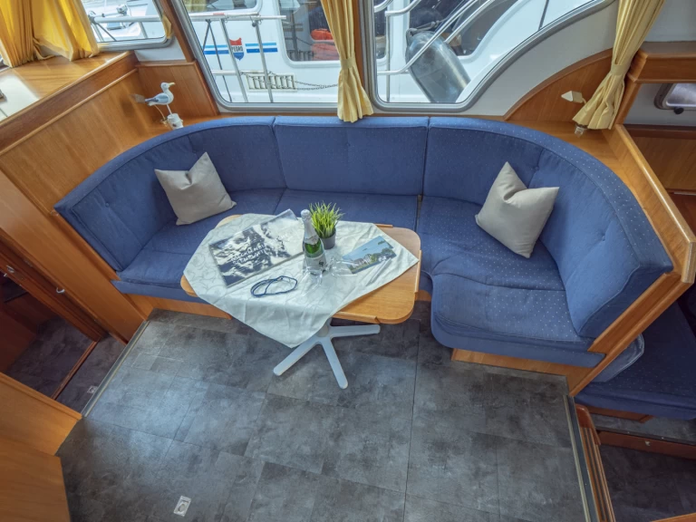 Canal boat to hire Röbel at the best price