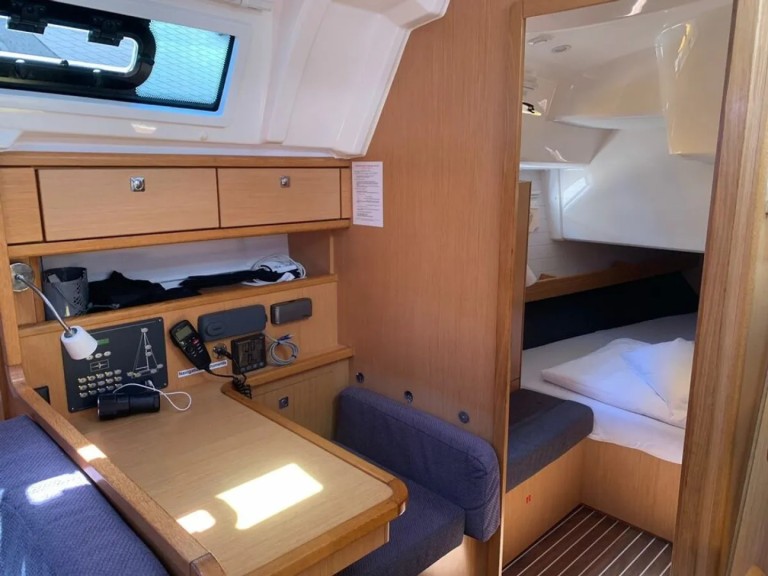 Yacht charter Sukošan - Bavaria Cruiser 41 on SamBoat