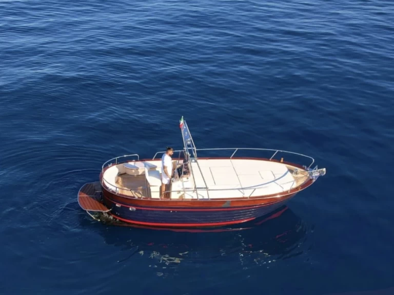 Yacht hire Sorrento cheap Apremare 28