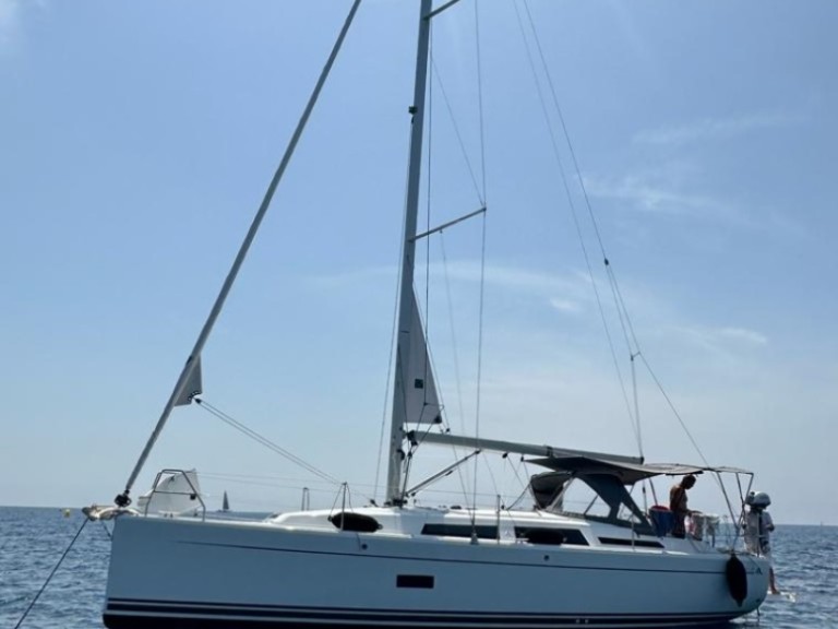 Yacht hire Cogolin cheap Hanse 348