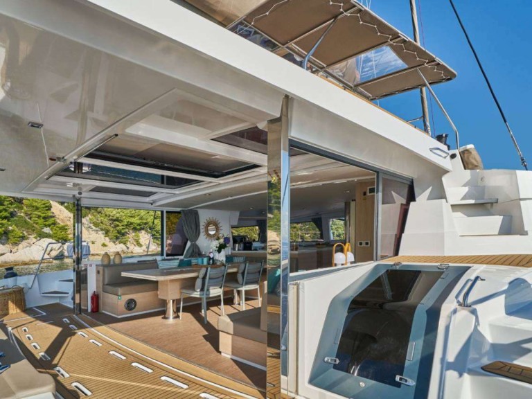 Catamaran to hire Salerno at the best price