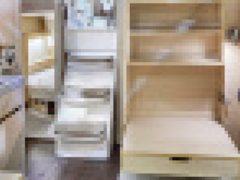 Hire Sailboat OCEANIS 34.1 PTE with a boat licence