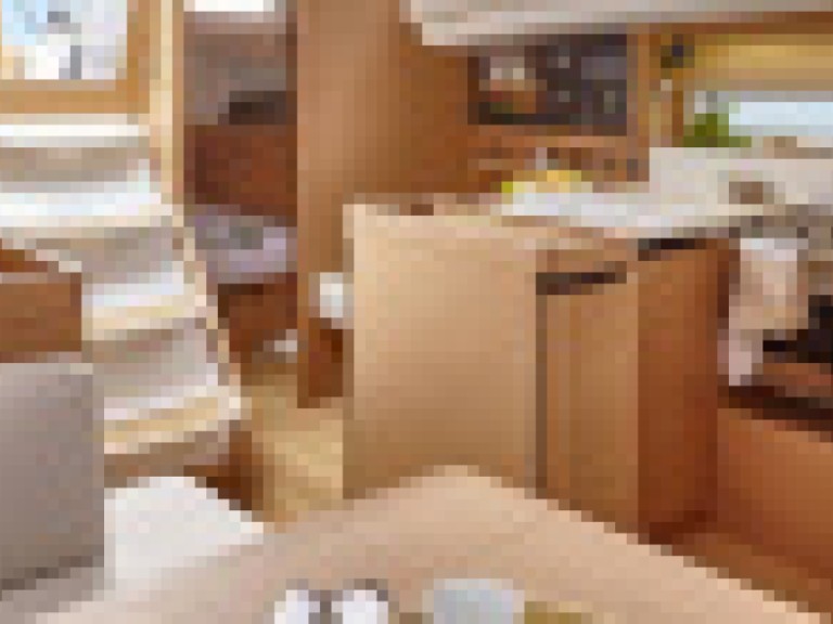 Sailboat to hire Arzon at the best price