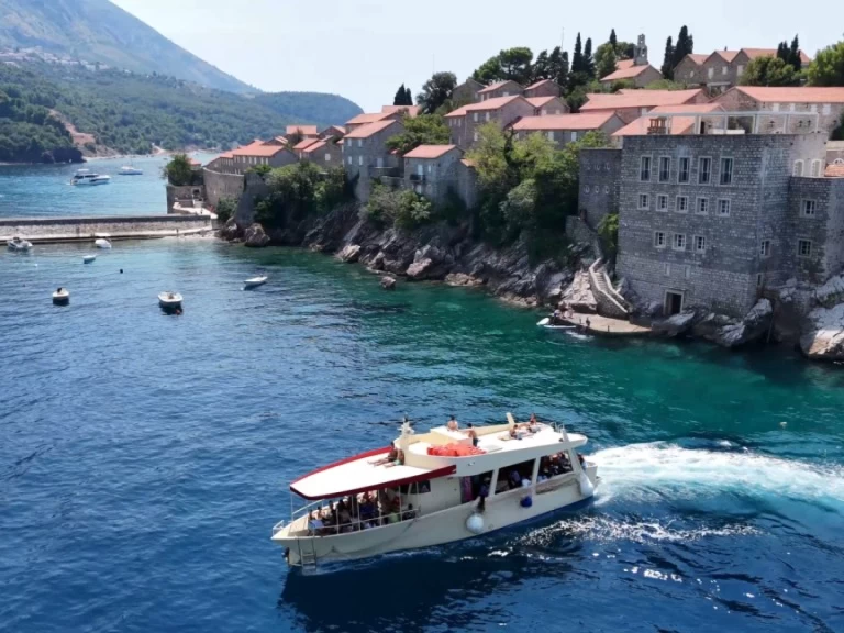 Hire a CORBELLA Selfbuild Bar