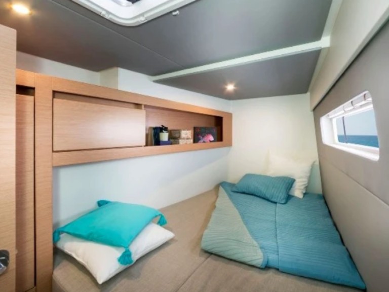 Catamaran hire in Ajaccio - 8 NAUTITECH 40
