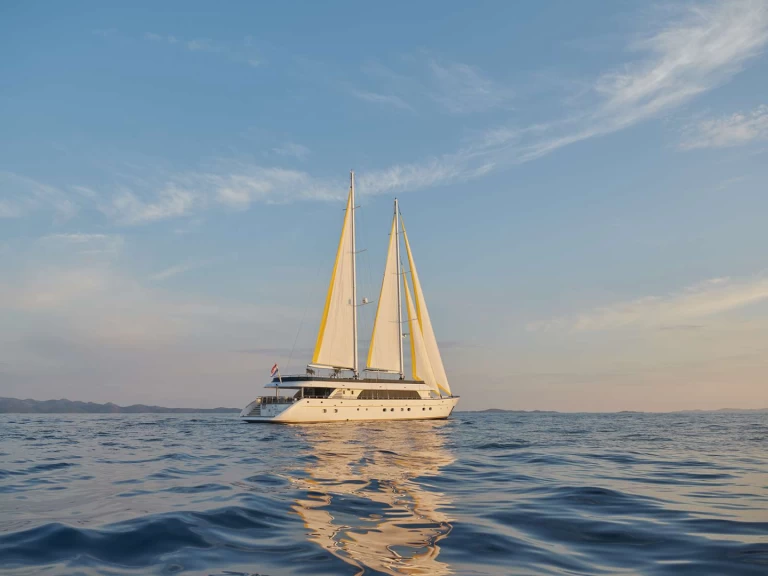 Hire Luxury Yacht with or without skipper Custom Croatia