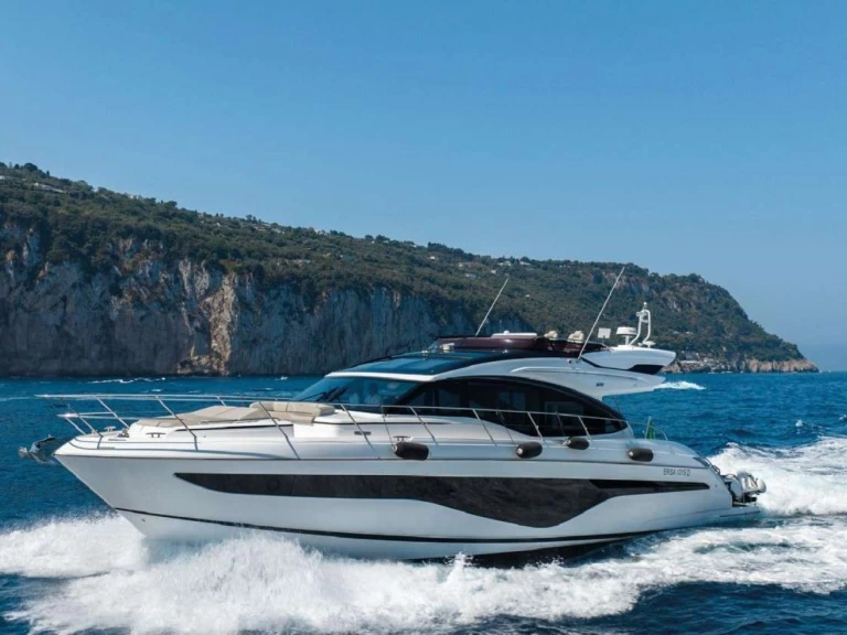 Luxury Yacht to hire Naples at the best price