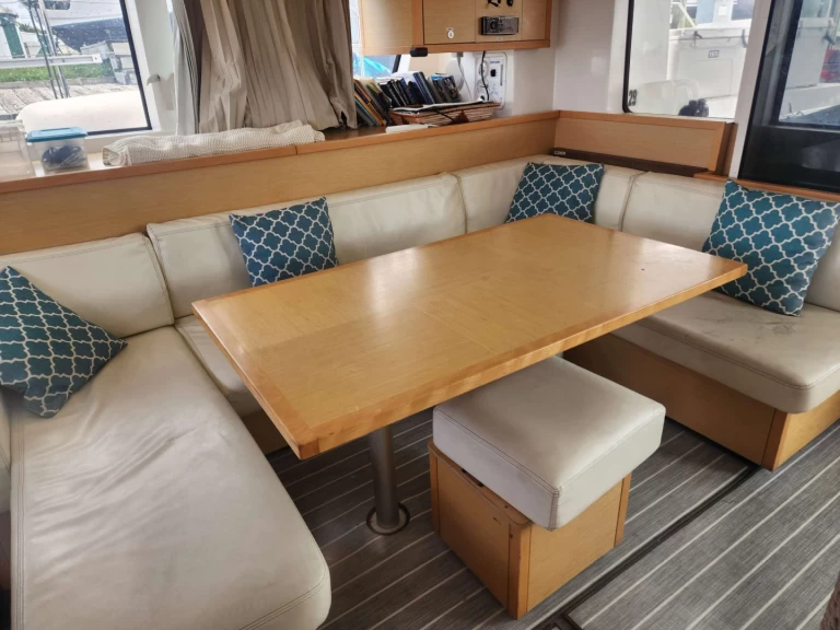 Hire a Lagoon Sea Lab Key West