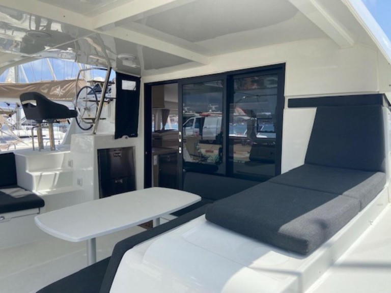 Yacht charter Portocolom - Lagoon Lagoon 42 on SamBoat