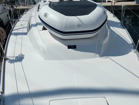 Hire Sailboat Bavaria with a boat licence