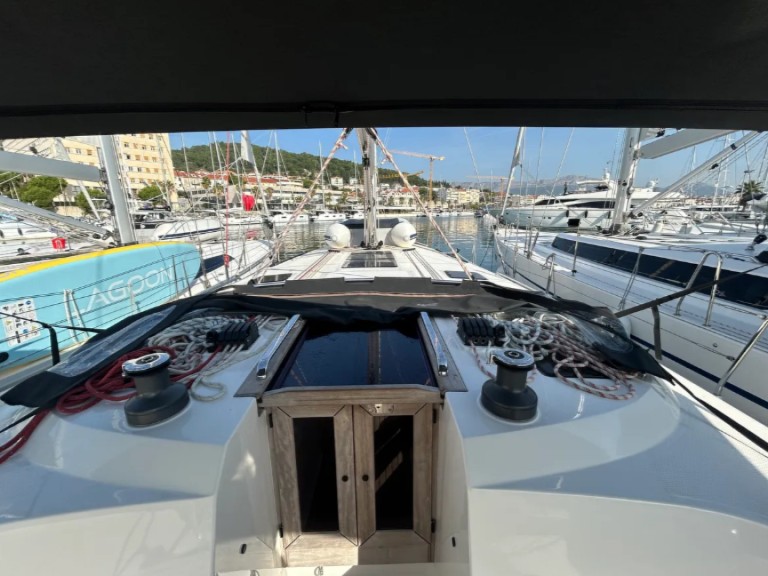 Yacht hire Split cheap Cruiser 46