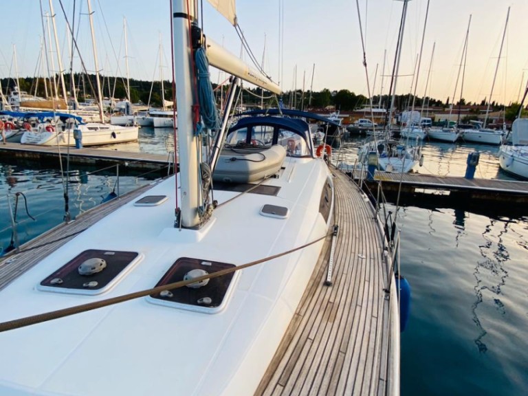 Hire Sailboat with or without skipper Bénéteau Deme of Volos