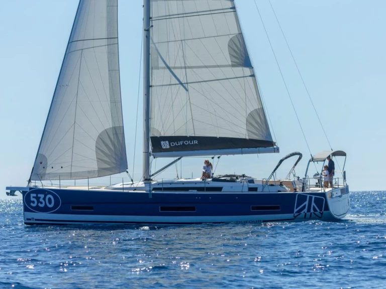 Sailboat hire in Road Town - Dufour Dufour 530