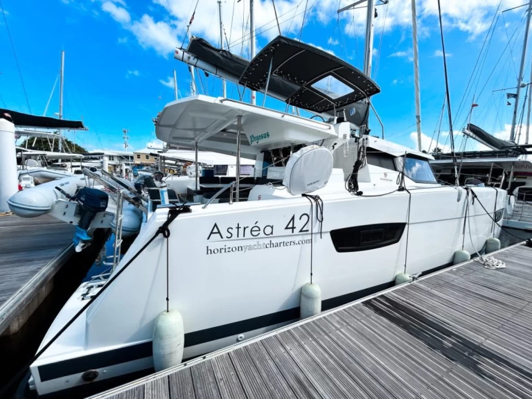 Charter a Fountaine Pajot Astrea 42 in Road Town on Samboat