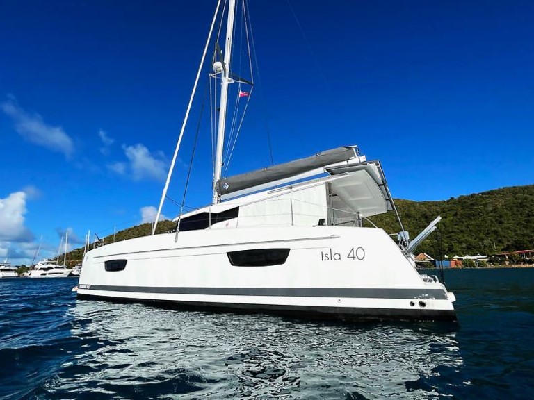 Yacht charter Road Town - Fountaine Pajot Isla 40 on SamBoat