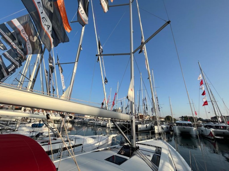 Yacht hire Pomer cheap Oceanis 46.1