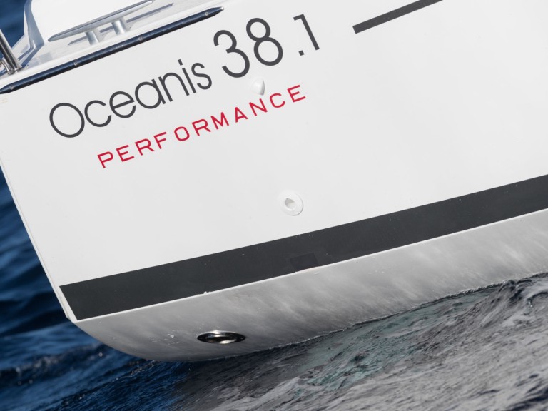 Yacht charter Dubrovnik - Bénéteau Océanis 38.1 Performance on SamBoat