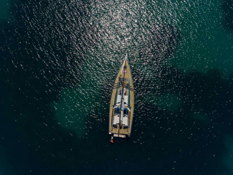 Hire Sailboat Hanse with a boat licence