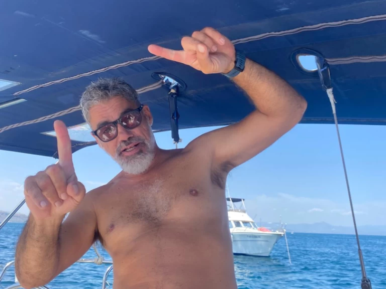 Sailboat to hire Port de Santa Pola at the best price