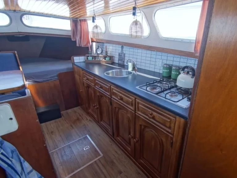 Motorboat hire in Biddinghuizen - Lauersmeerkruiser Kruiser