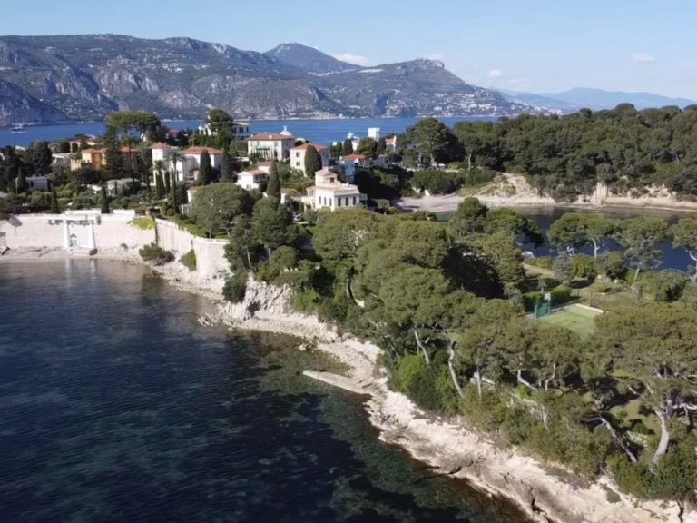 Yacht charter Beaulieu-sur-Mer - Bavaria Bavaria 400 Sport on SamBoat