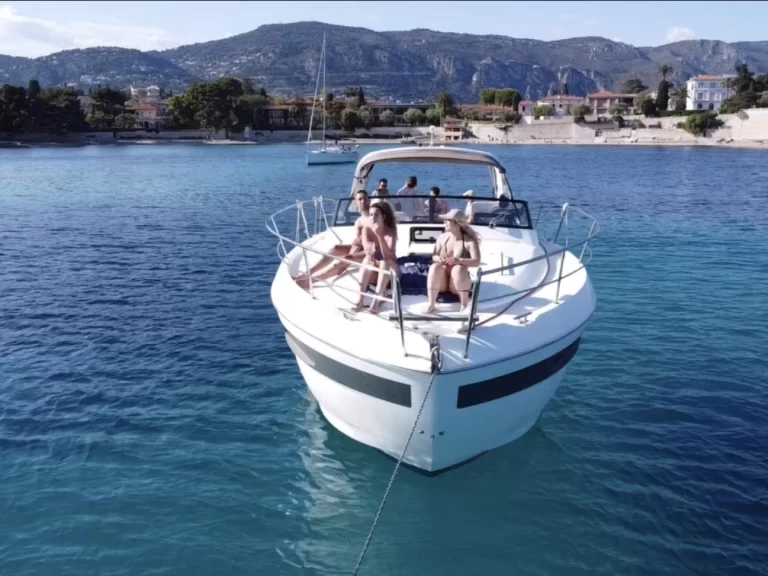 Hire a Bavaria Bavaria 400 Sport Beaulieu-sur-Mer