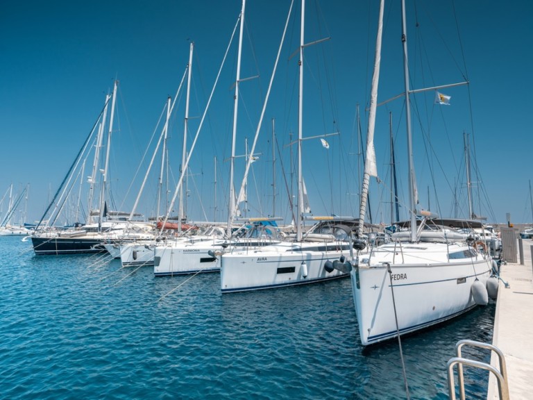Hire a Bavaria Bavaria C42 Rhodes (City)