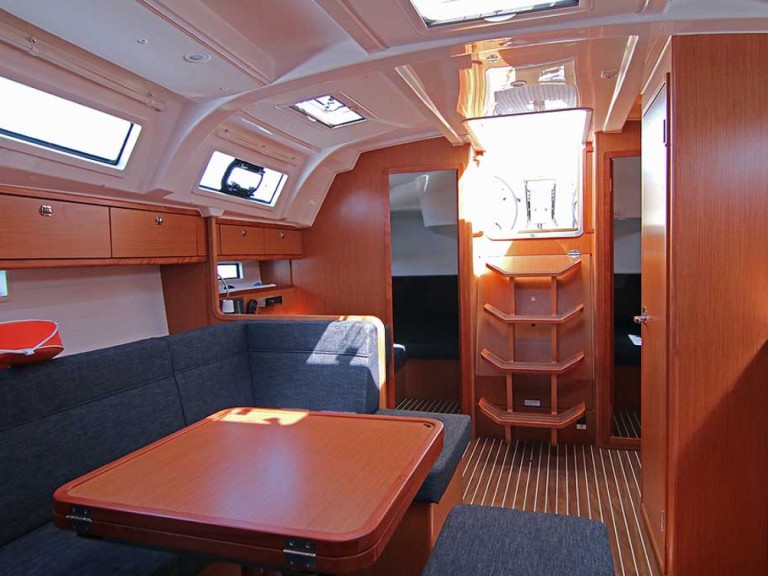 Sailboat hire in Rhodes (City) - Bavaria Cruiser 41
