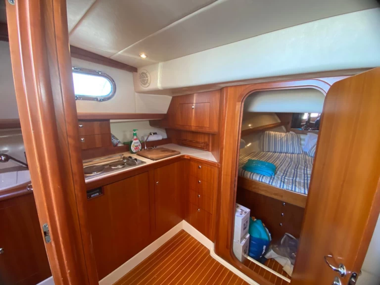 Yacht charter Salerno - Fratelli Aprea Sorrento 32 Semi Cabinato on SamBoat