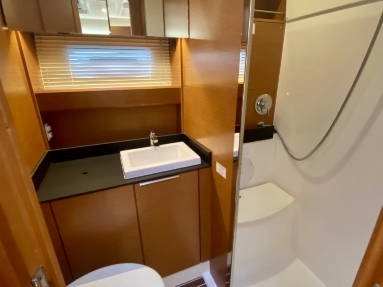 Yacht charter Nice - Bavaria Bavaria 400 Sport on SamBoat