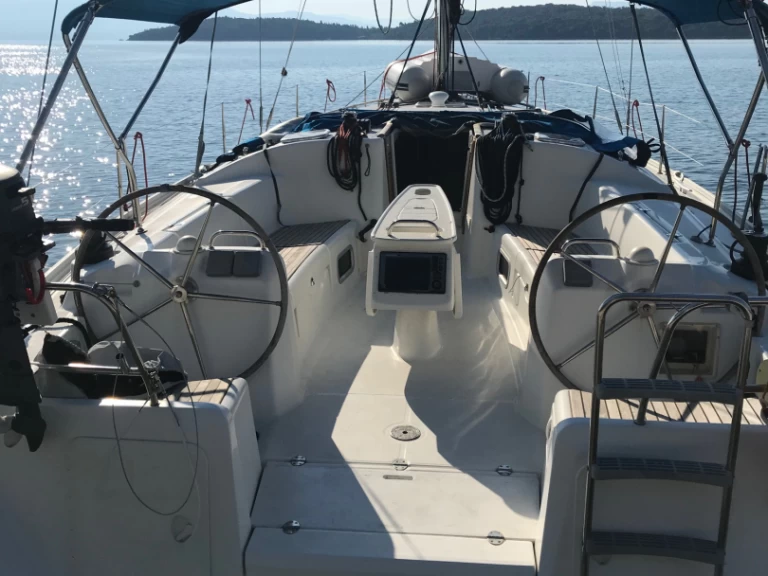 Charter a Bénéteau Cyclades 43.4 in Corfu on Samboat
