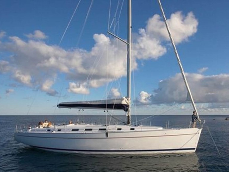 Sailboat to hire Corfu at the best price