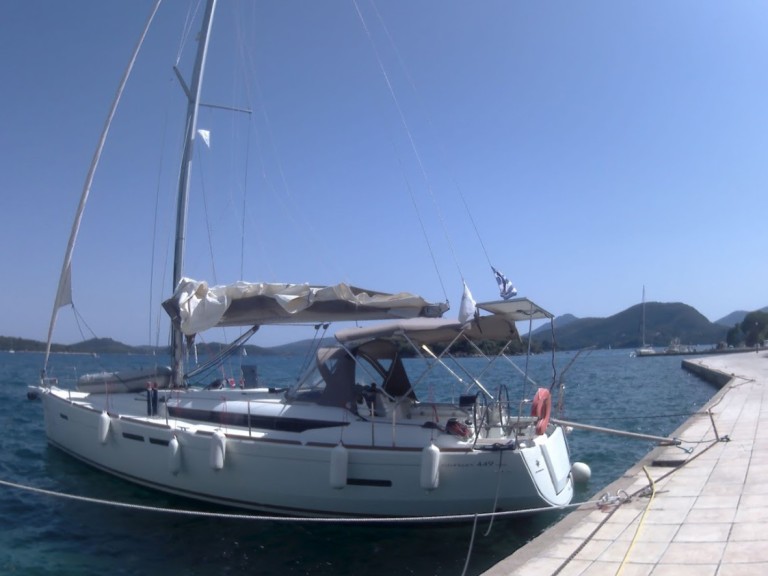 Hire Sailboat with or without skipper Jeanneau Corfu