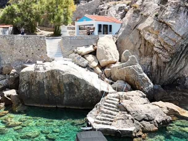 Charter a Grand Boats Golden Line G650LF in Plomari on Samboat