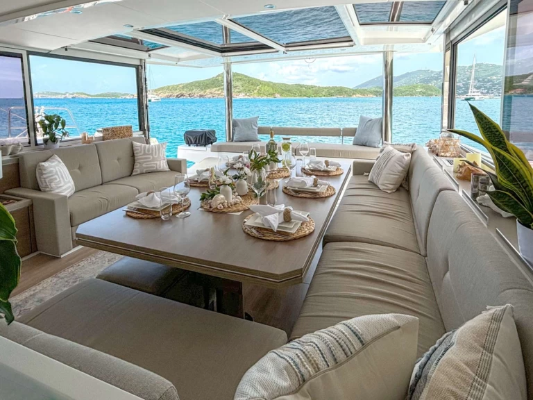 Luxury Yacht to hire British Virgin Islands (BVI) at the best price