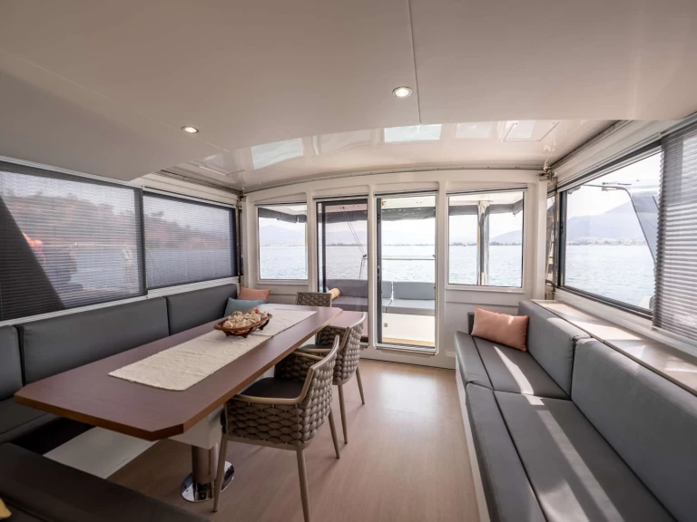 Hire Luxury Yacht Bali with a boat licence