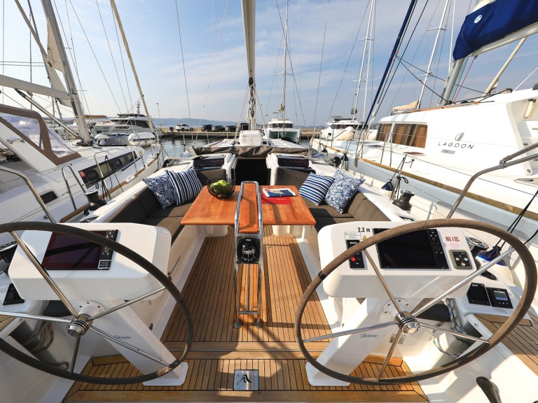 Charter a Hanse Hanse 458 in Sukošan on Samboat