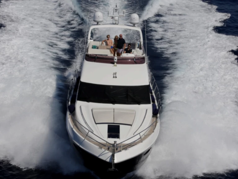 Luxury Yacht hire in Saint-Tropez - Princess 64