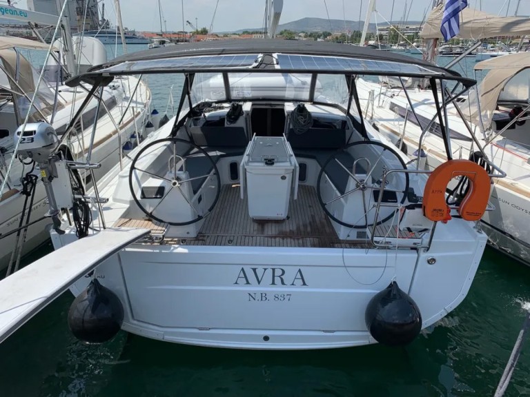 Hire Sailboat with or without skipper Bénéteau Volos