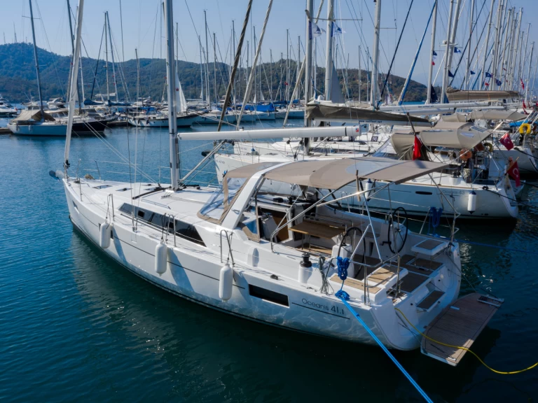 Yacht hire Orhaniye cheap Oceanis 41.1