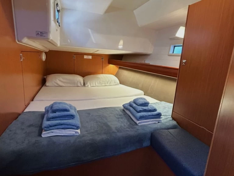 Yacht charter Alimos - Bavaria Cruiser 46 on SamBoat