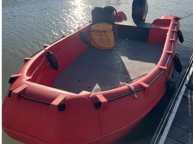 Motorboat to hire La Rochelle at the best price