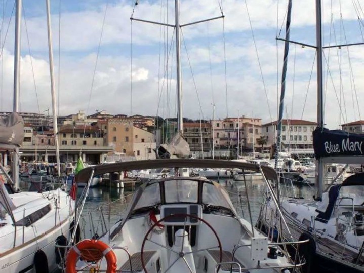 Yacht hire Punta Ala cheap Sun Odyssey 36i