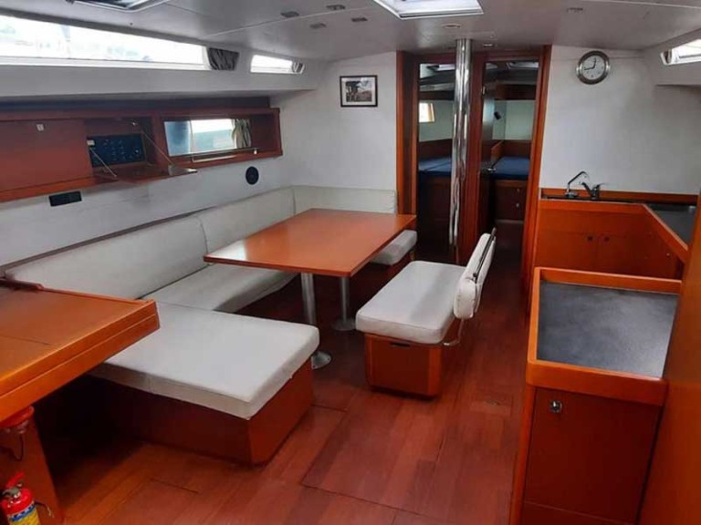 Yacht hire Punta Ala cheap Oceanis 48.5