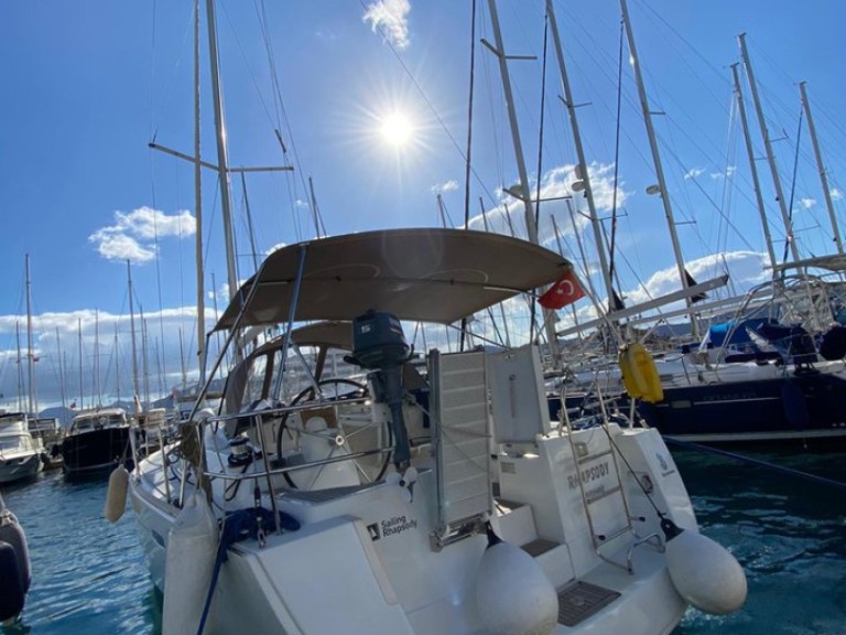 Hire Sailboat Bénéteau with a boat licence