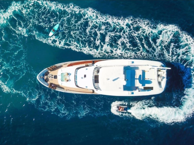 Luxury Yacht hire in Sorrento - Canados 76